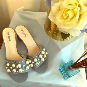 Cape Robbin denim & pearl sandals NWOT